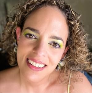 Meet your Posher, Adriana